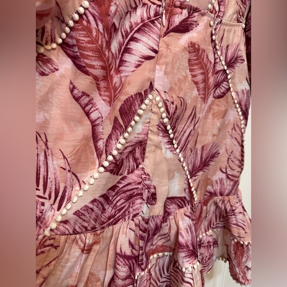 ASOS palm print structured mini dress with lace trim detail and puff sleeve - Picture 4 of 13